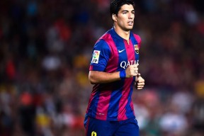 星空体育-字母哥与Faker巅峰对决，双雄争锋，胜负难料！